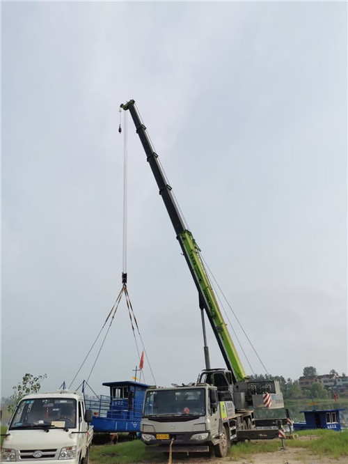 策勒县桥梁建设吊装案例