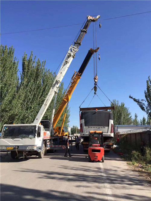 策勒县港口集装箱搬运案例